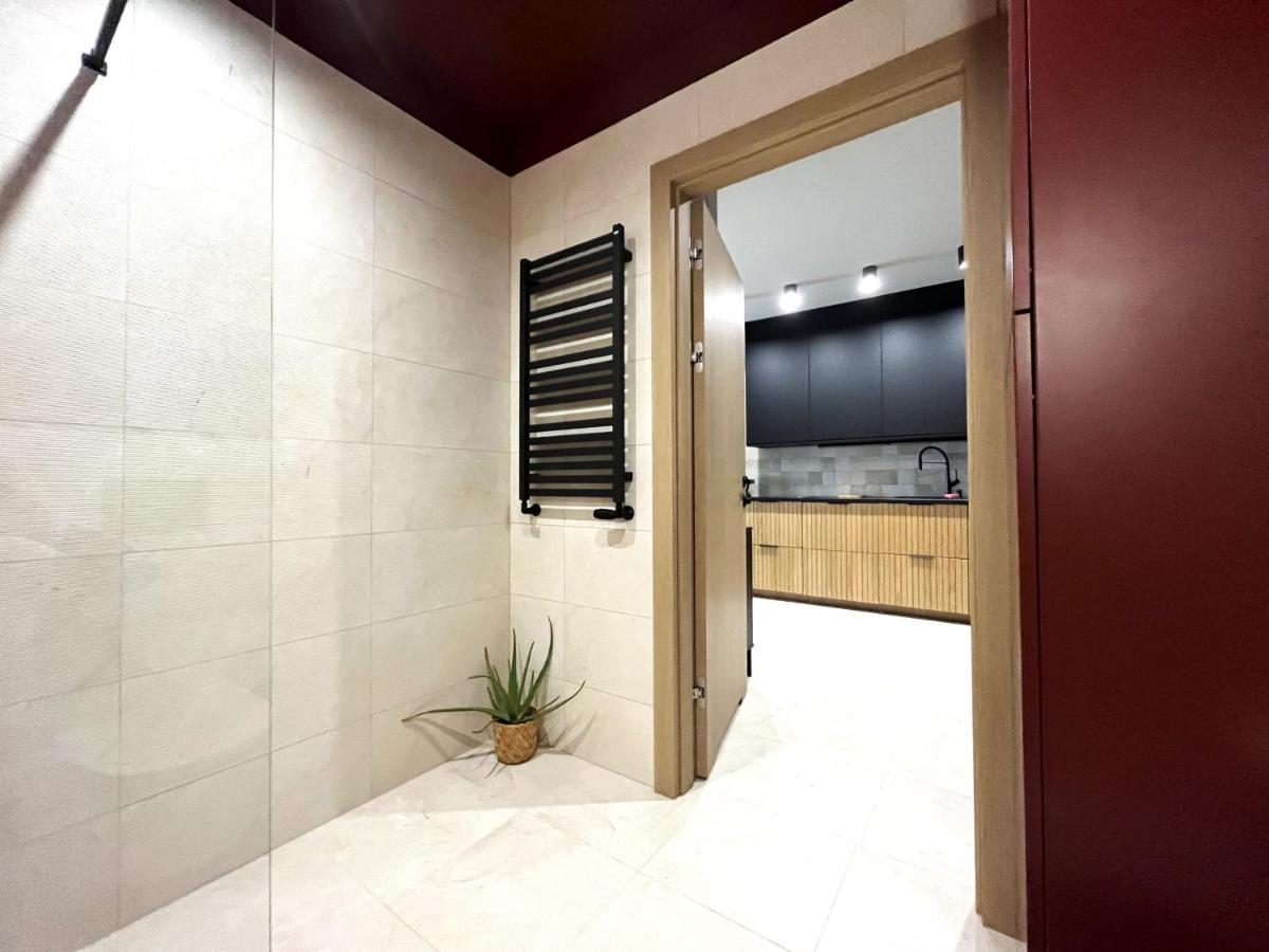 Wyszynskiego Apartment - Self Check-In 20H - Parking &Lift Wroclaw Luaran gambar