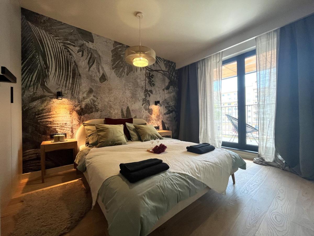 Wyszynskiego Apartment - Self Check-In 20H - Parking &Lift Wroclaw Luaran gambar